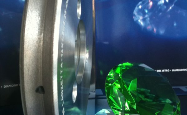“V” wheels